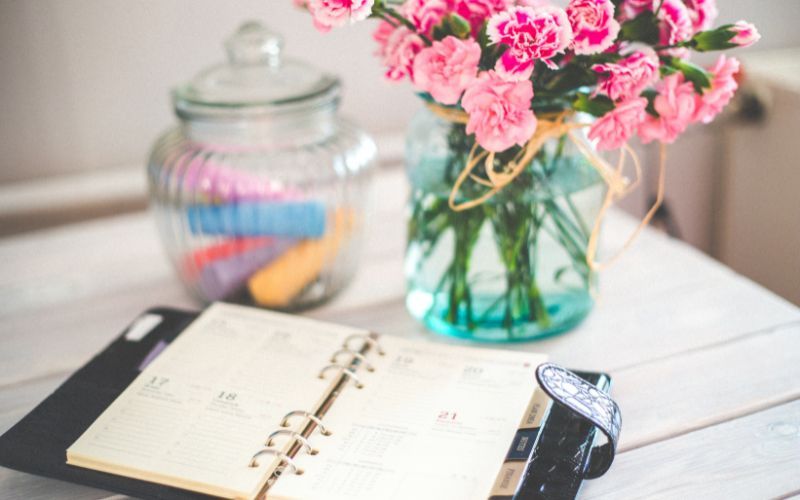 Create a content calendar to stay on track | Finer Things Editorial